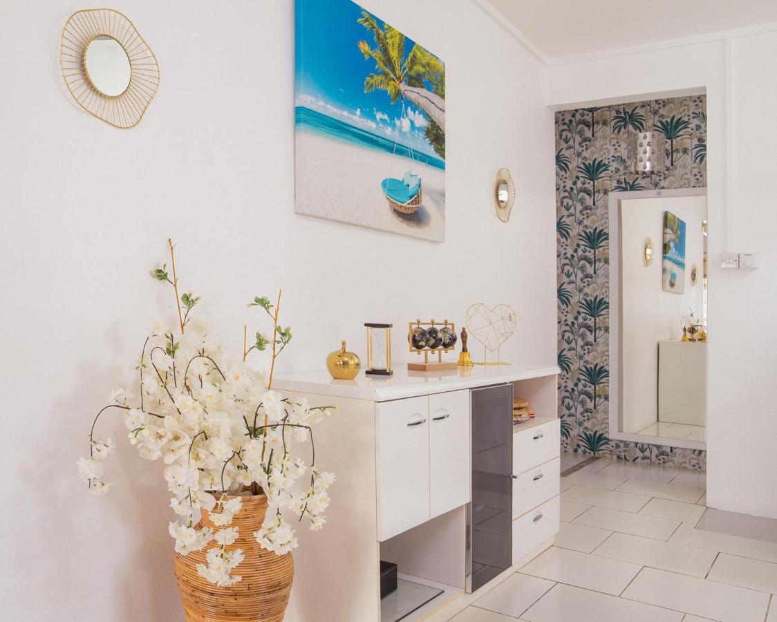 ポートルイス Casa Maria Bed & Breakfast エクステリア 写真